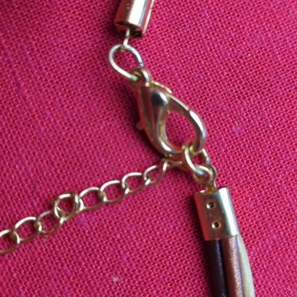 B-JWL-D Amber Color Pendant Choker - Picture 10 of 12